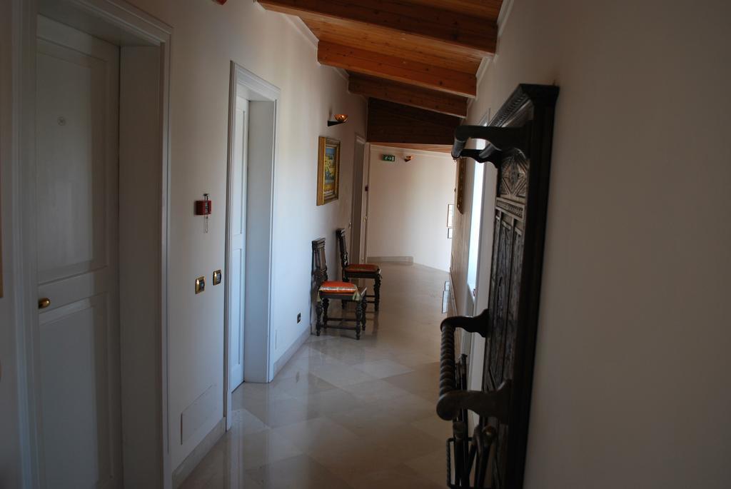 Palazzo Sottile Meninni - Classic Rooms Experience Гравина ин Пулия Екстериор снимка