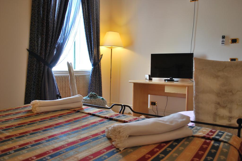 Palazzo Sottile Meninni - Classic Rooms Experience Гравина ин Пулия Екстериор снимка