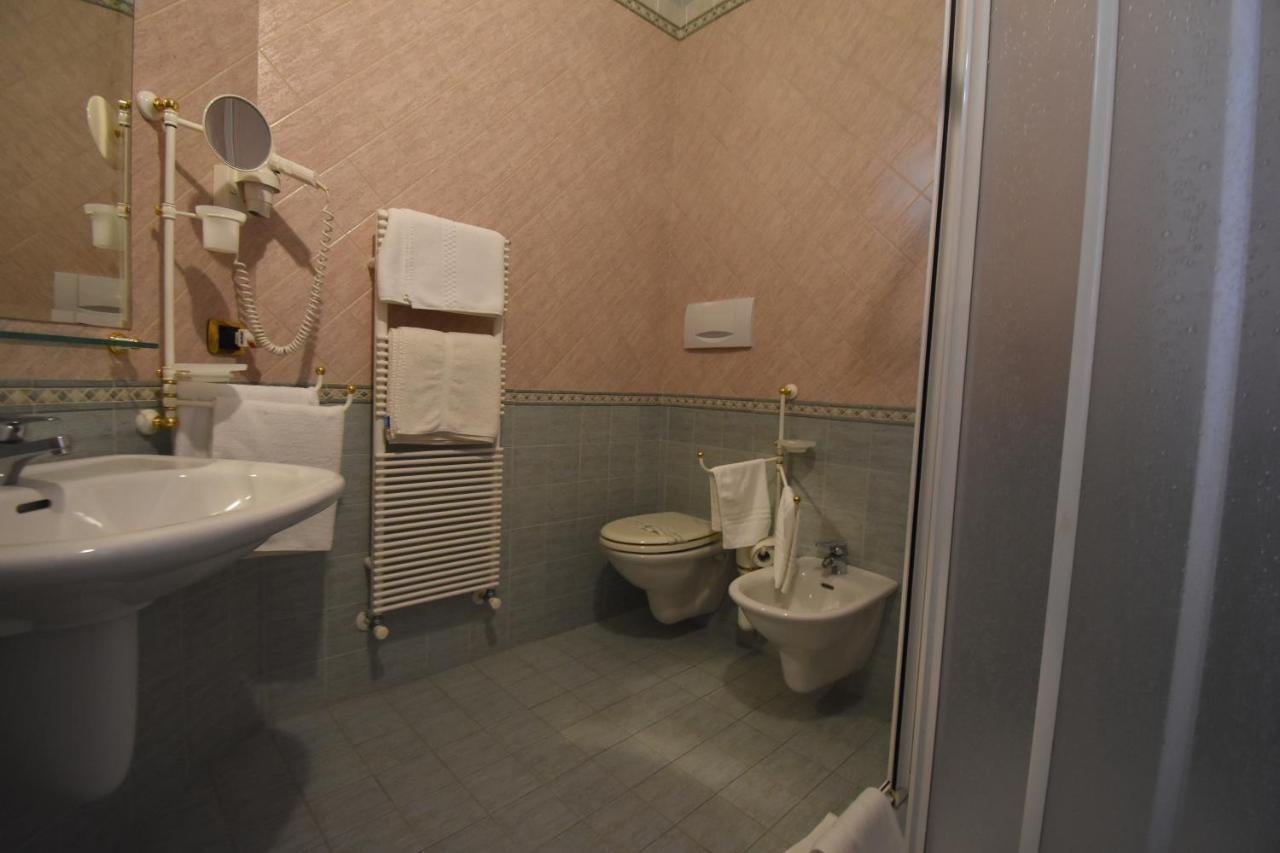 Palazzo Sottile Meninni - Classic Rooms Experience Гравина ин Пулия Екстериор снимка