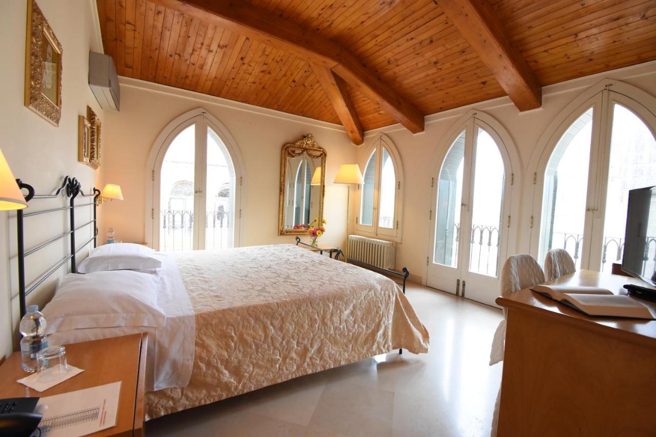 Palazzo Sottile Meninni - Classic Rooms Experience Гравина ин Пулия Екстериор снимка